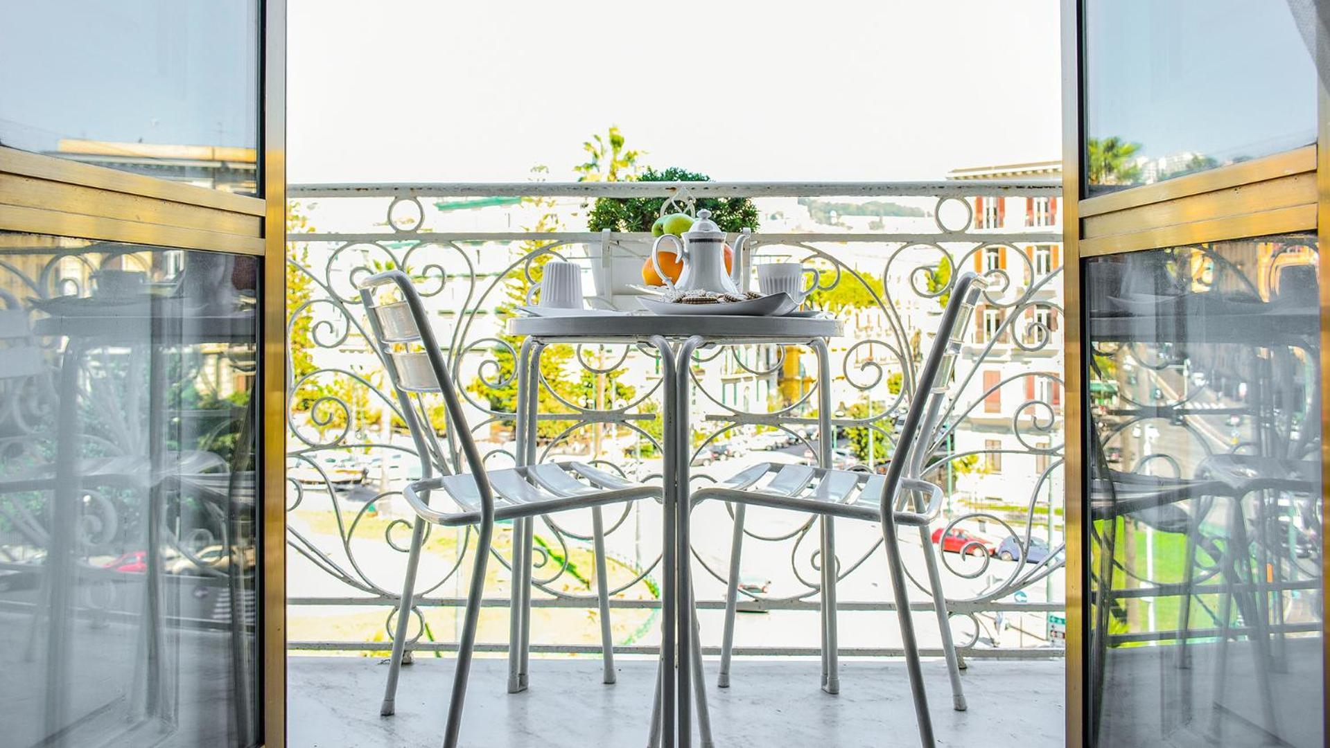 Hotel La stanza della Sirena Napoli Esterno foto